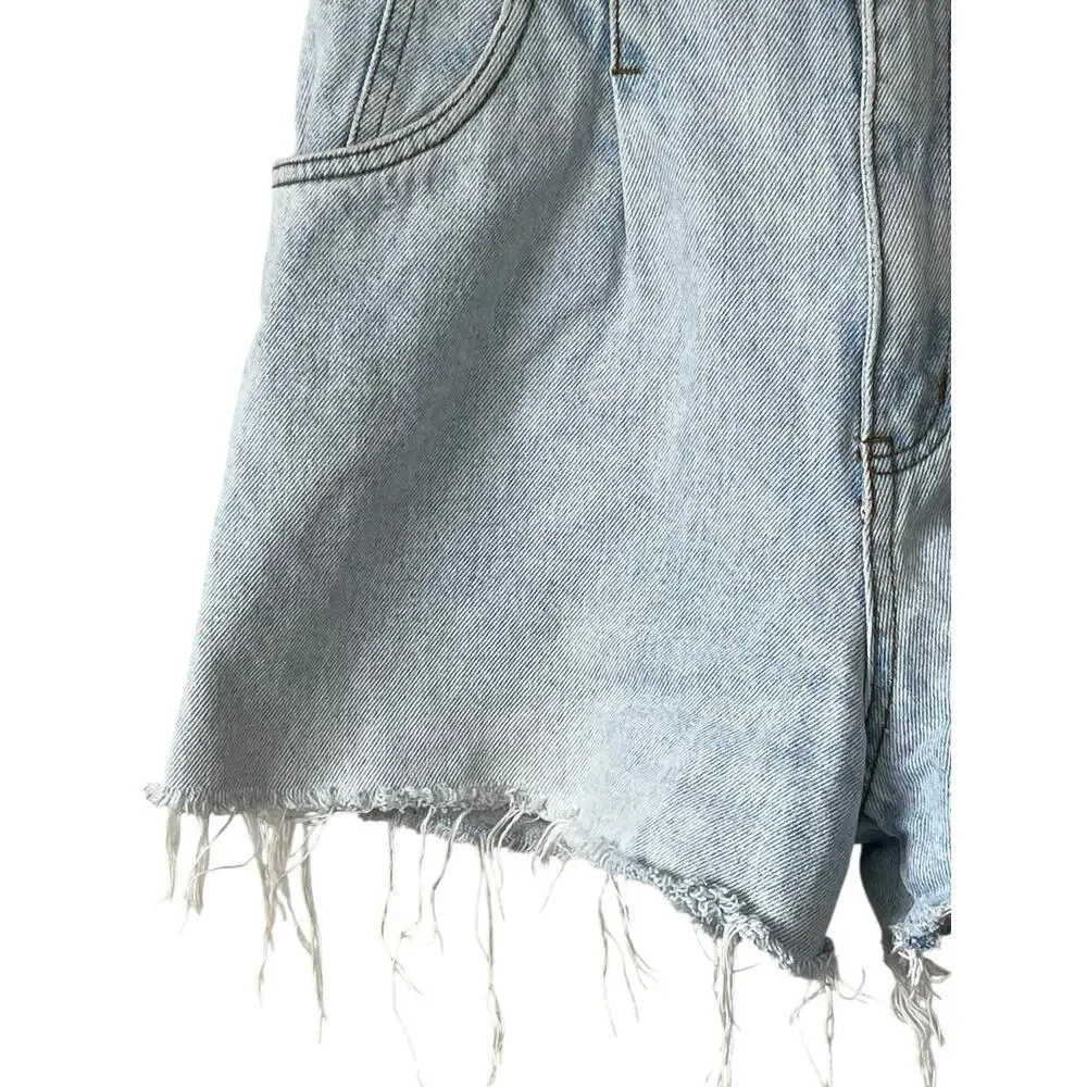 Vintage 80s Bill Blass Mom Shorts 8 100% Cotton High Waist Pleated Light Wash